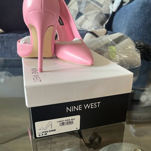 Folowe d'Orsay Pointy Toe Pumps (Light Pink) - Picture 2 of 7